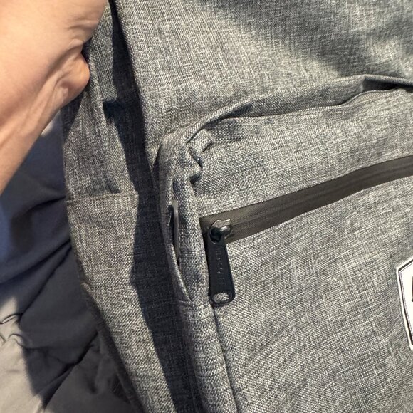 Herschel Pop Quiz Backpack 22L Raven Crosshatch Gray - Picture 3 of 14
